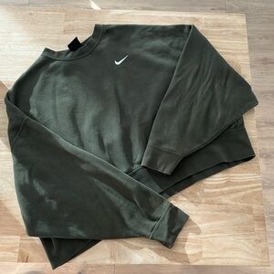 Cropped Oversized Nike Phoenix Crewneck